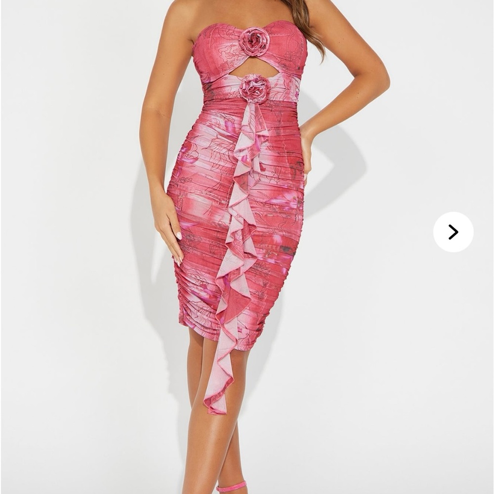 Fashion Nova Pink Halter Ruched Bodycon Dress